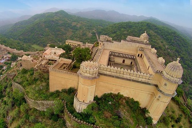 INCREDIBLE FORTS IN INDIA